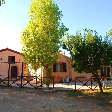 Agriturismo Terra Di Pace ノート エクステリア 写真
