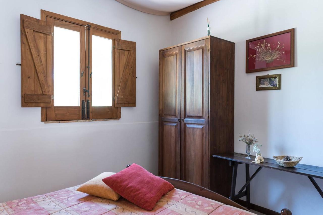 Agriturismo Terra Di Pace ノート エクステリア 写真