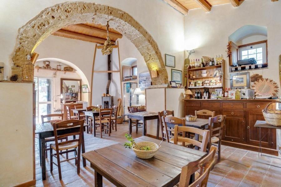 Agriturismo Terra Di Pace ノート エクステリア 写真