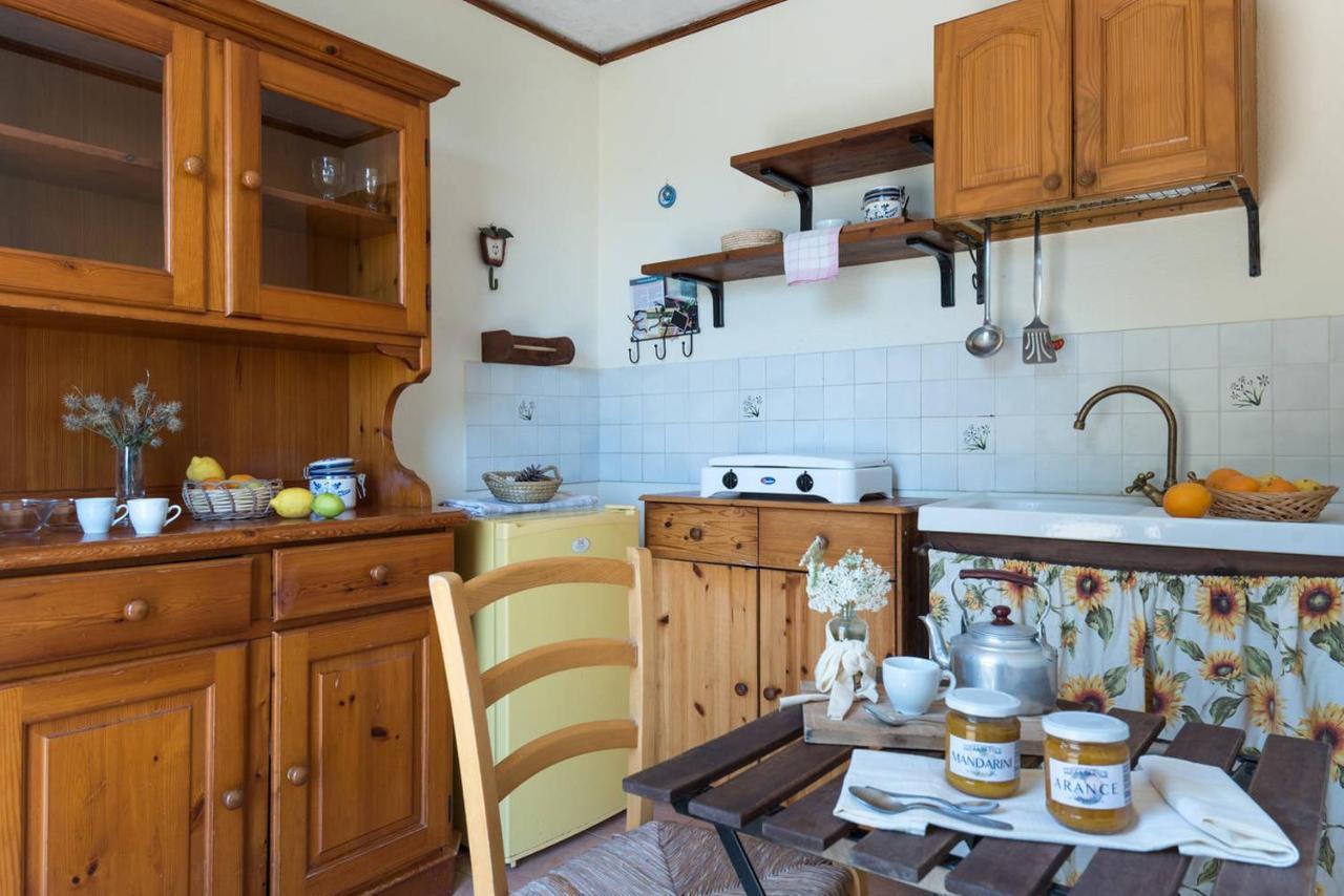 Agriturismo Terra Di Pace ノート エクステリア 写真