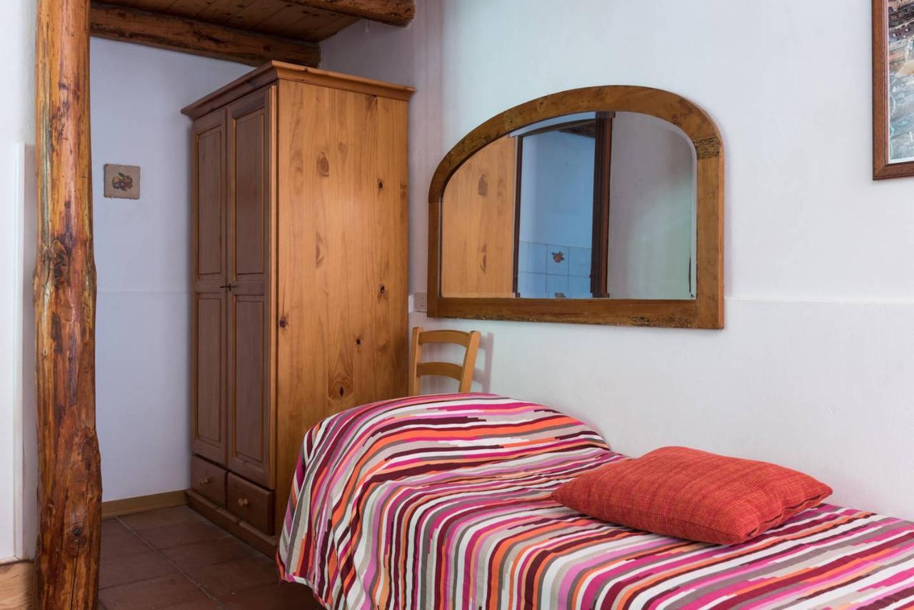 Agriturismo Terra Di Pace ノート エクステリア 写真