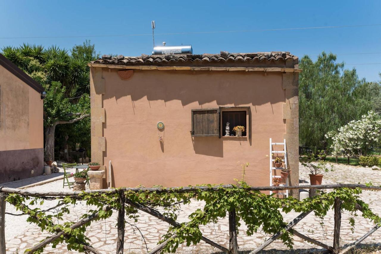 Agriturismo Terra Di Pace ノート エクステリア 写真