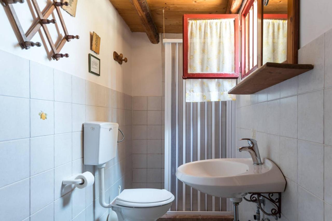 Agriturismo Terra Di Pace ノート エクステリア 写真